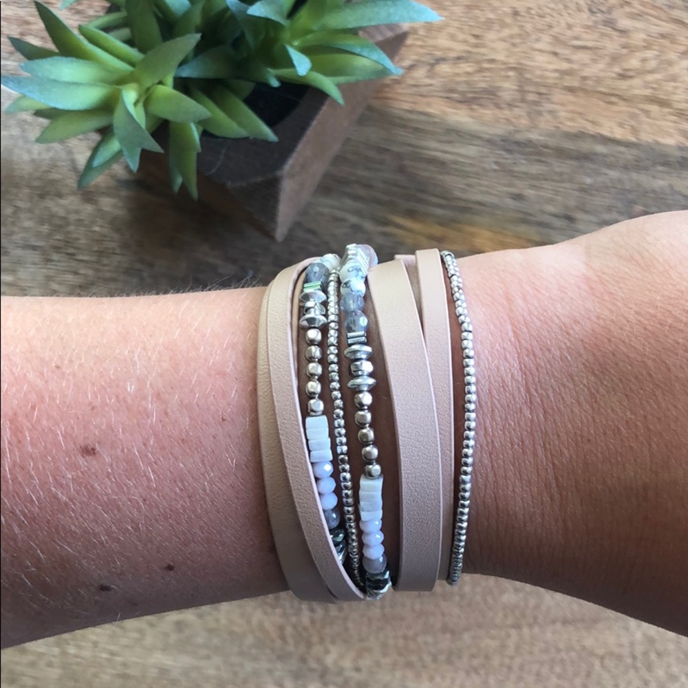 Stella & Dot Yves Bracelet- Blush